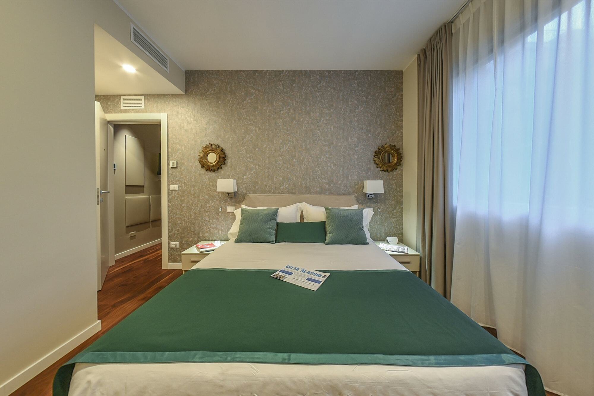 B&B H68 Алассио Экстерьер фото